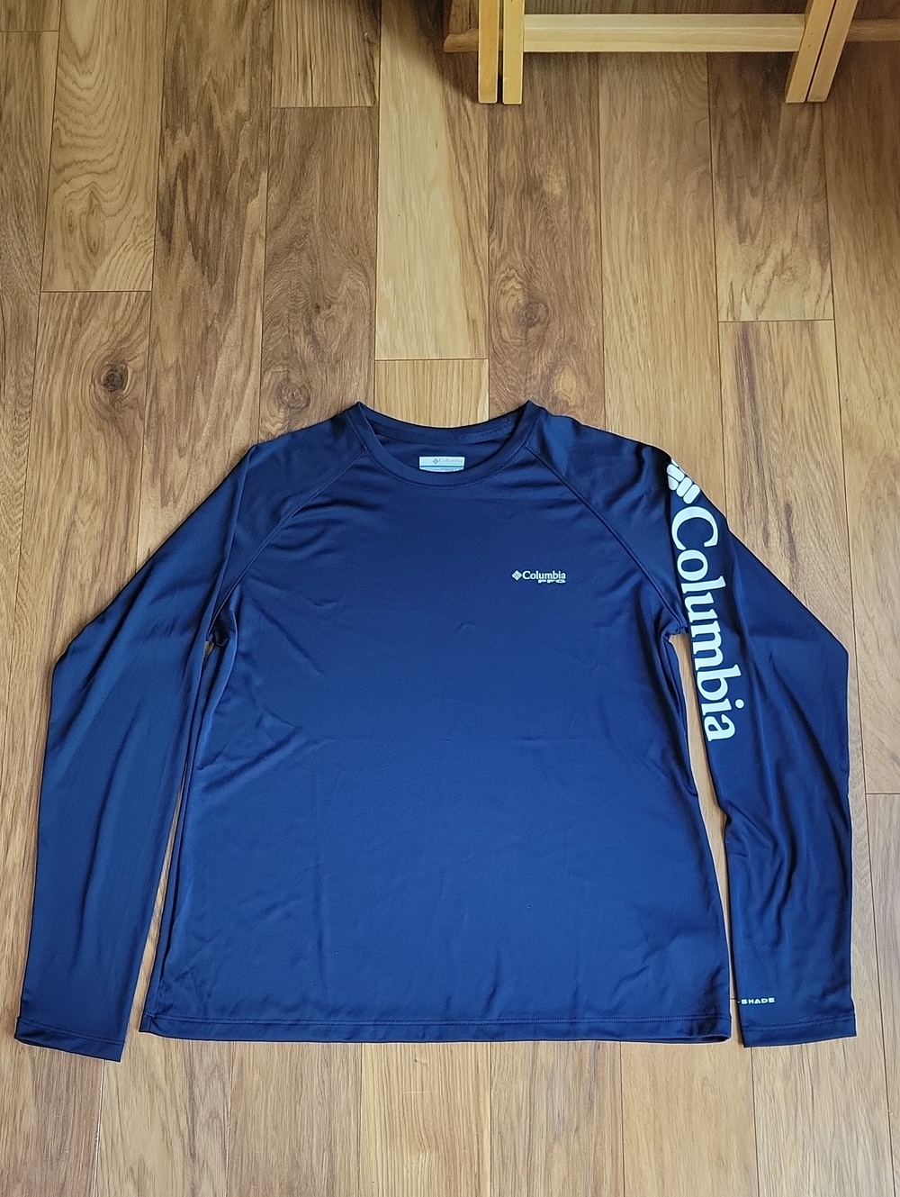 Columbia Men's Long-Sleeve Navy Base Layer Tee
